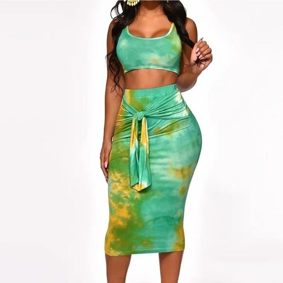 Tie-dye 2pc skirt set size Large - Picture 3 of 3